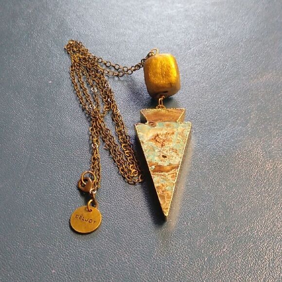 Beljoy Gold and Turquoise colored Arrowhead Pendant Necklace - Picture 1 of 9